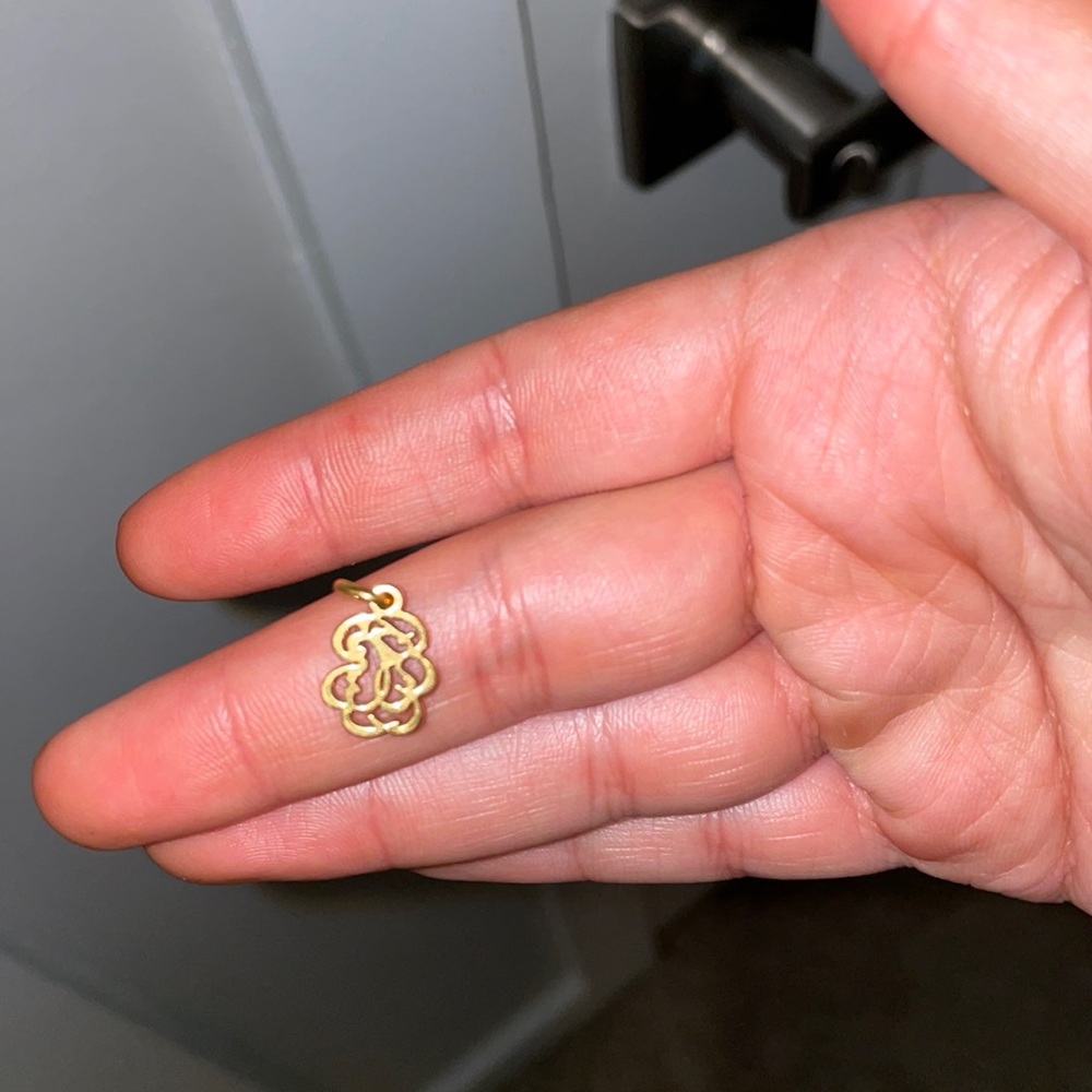 TOUS 18k solid gold pendant